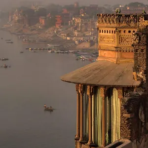 Отель Brijrama Palace, - By The Ganges